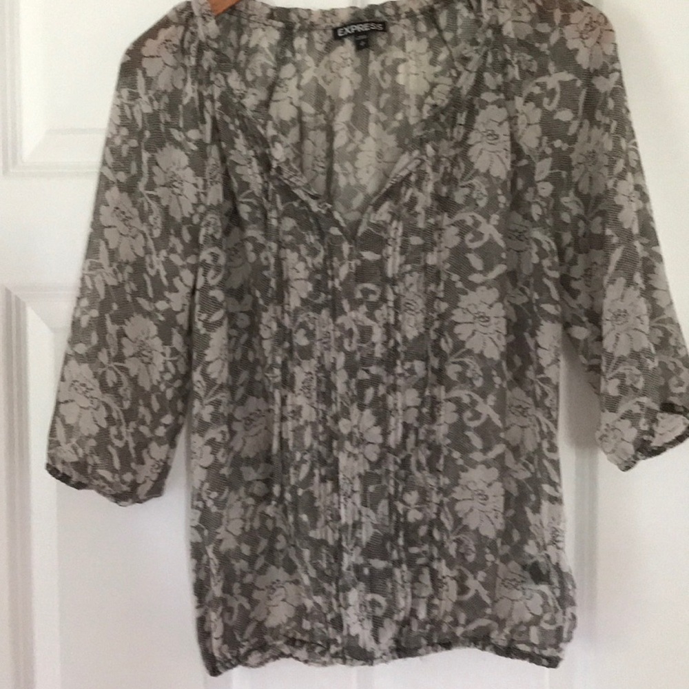 Express black and white floral blouse